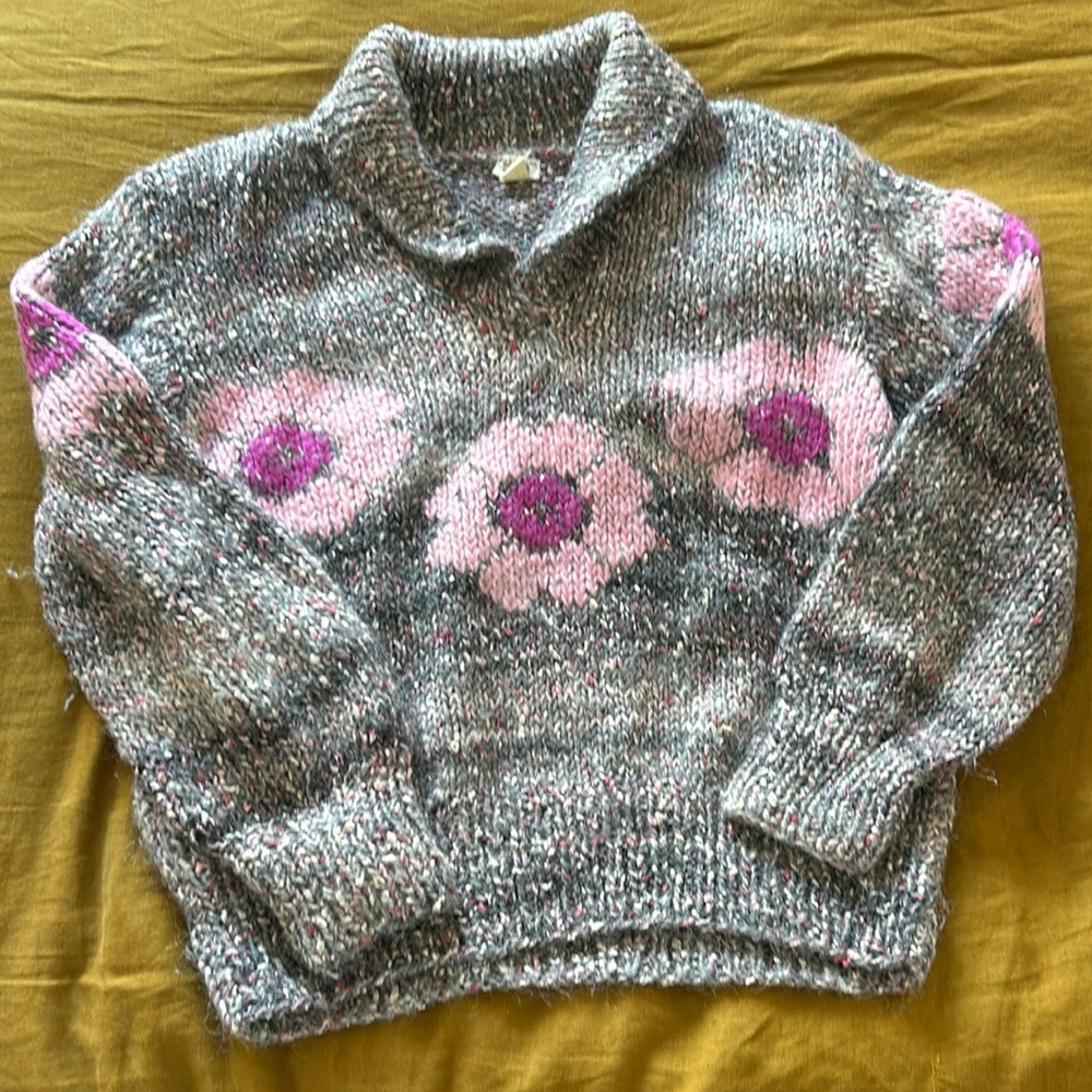 Wool, fuzzy, pink flower sweater, 80s vintage